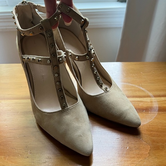Banana Republic Strappy Studded Heels 5.5 - Picture 2 of 10